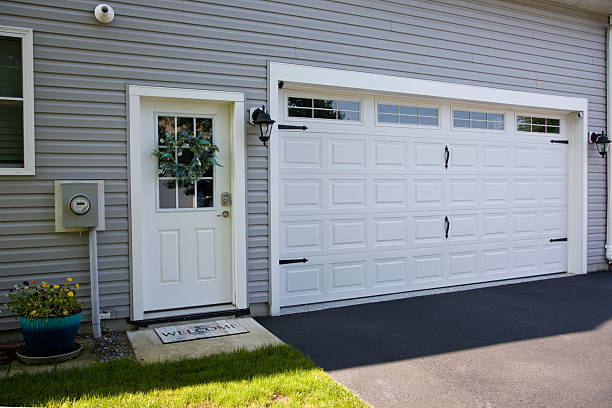 24/7 Emergency Garage Door Panel Replacement experts in McPherson, KS
